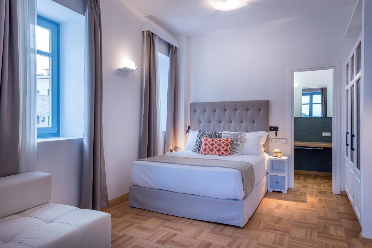 Shapes Luxury Suites Ερμούπολη Εξωτερικό φωτογραφία